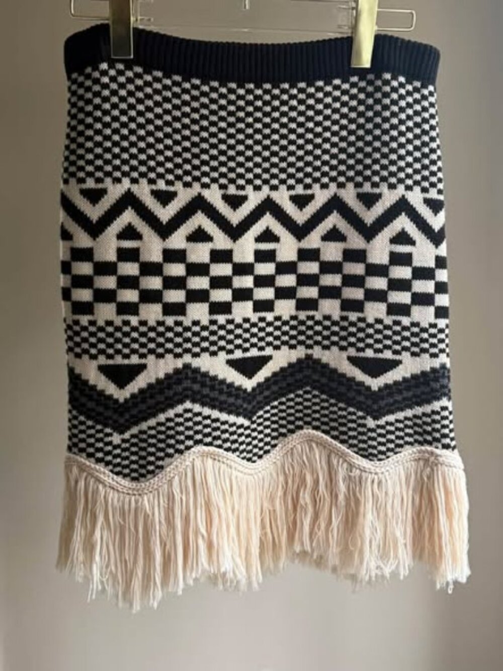 House of Harlow X Revolve knit “Ash” pull on mini with fringe hem. Size M